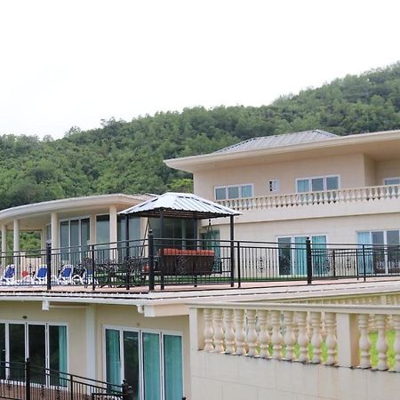 Amanda Villa - Best Value Mountain Top Inn Au Cap Exterior photo