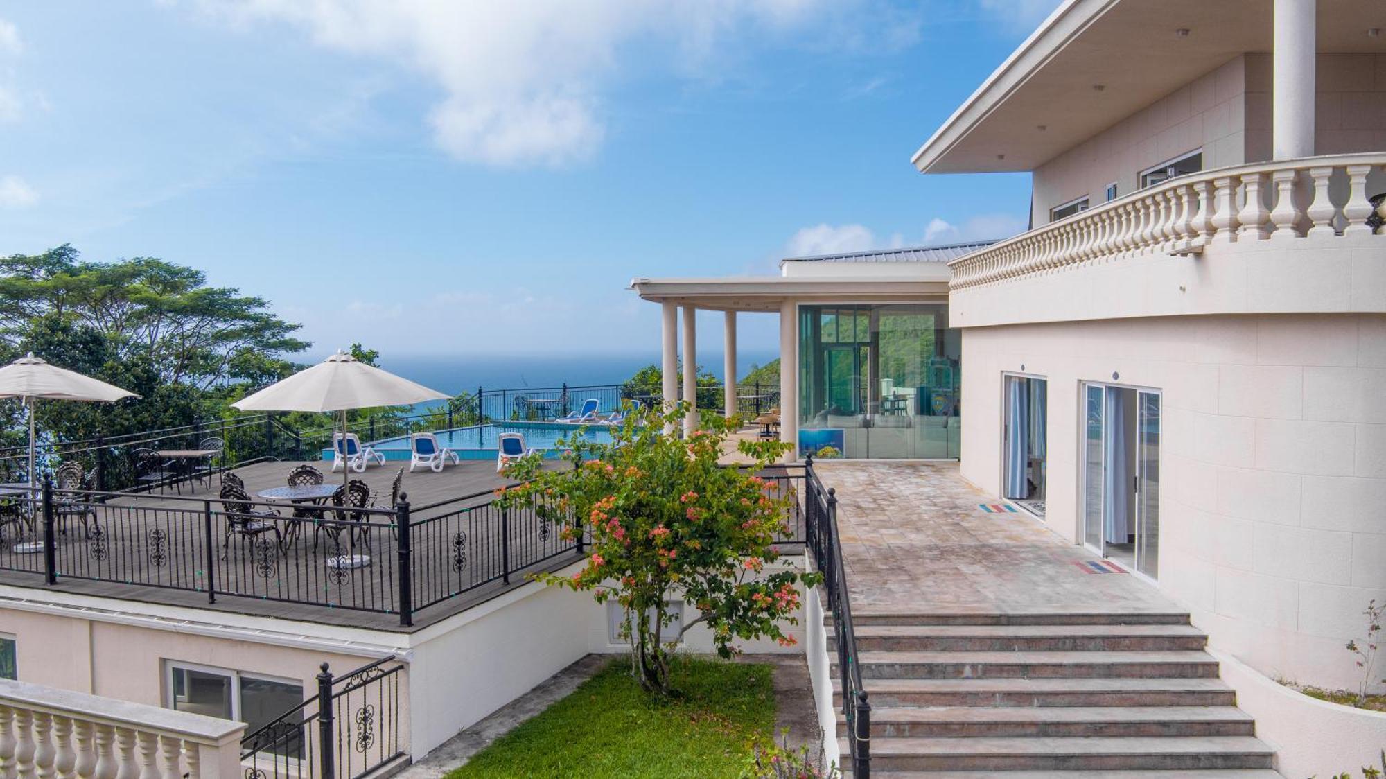 Amanda Villa - Best Value Mountain Top Inn Au Cap Exterior photo